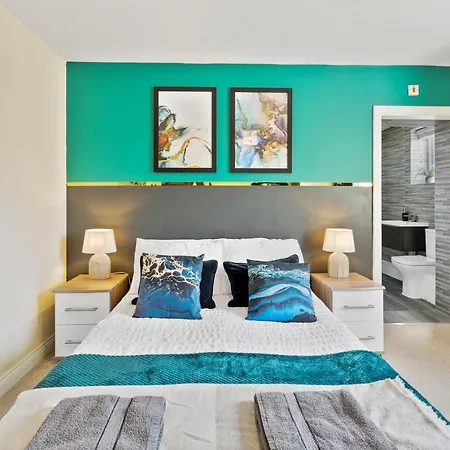 Central Leeds Gem - Parking - Sleeps 6 公寓 *