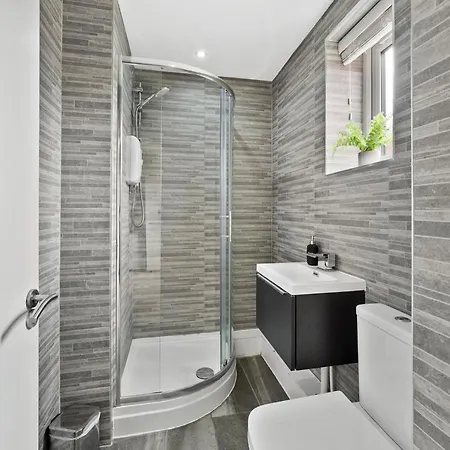 Central Leeds Gem - Parking - Sleeps 6 * Leeds (West Yorkshire)