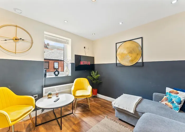 Central Leeds Gem - Parking - Sleeps 6 Leeds (West Yorkshire)