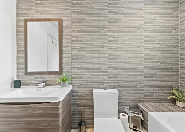 Central Leeds Gem - Parking - Sleeps 6 * Leeds (West Yorkshire)